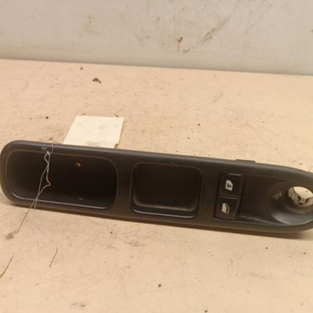 Interrupteur de leve vitre avant gauche PEUGEOT 207 Photo n°1