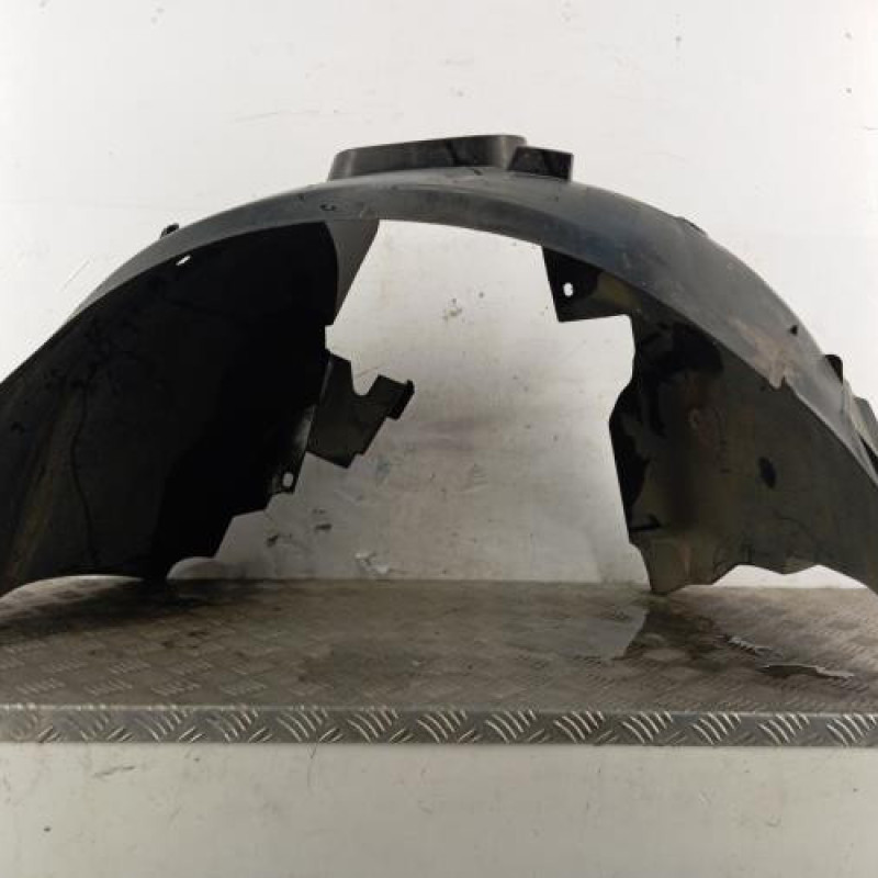 Pare boue avant droit PEUGEOT 308 1