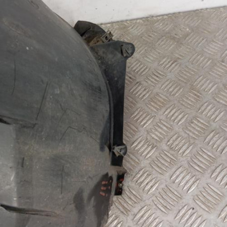 Pare boue avant droit PEUGEOT 308 1