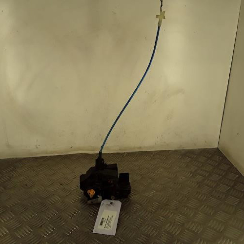 Serrure avant gauche SAAB 9.3 2 Serrure avant gauche SAAB 9.3 2