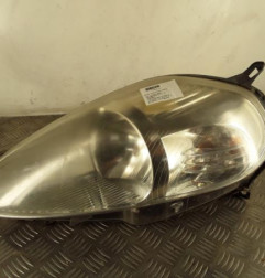 Optique avant principal gauche (feux)(phare) FIAT GRANDE PUNTO Photo n°1