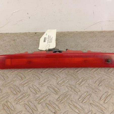 Feu arriere stop central RENAULT CLIO 3 Photo n°1