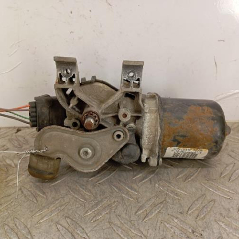 Moteur essuie glace avant RENAULT CLIO 3