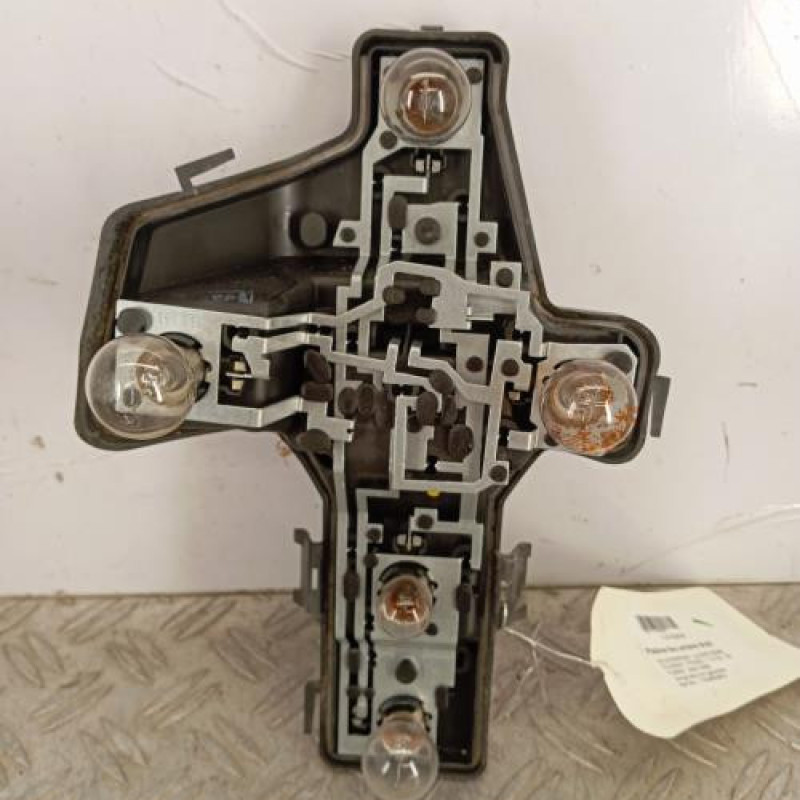 Platine feu arriere droit VOLKSWAGEN TOURAN 1
