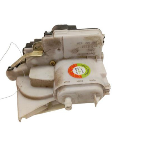 Serrure arriere gauche VOLKSWAGEN POLO 3 Photo n°1