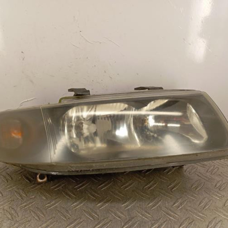 Optique avant principal droit (feux)(phare) SEAT TOLEDO 2