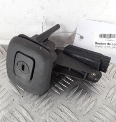 Bouton de coffre RENAULT CLIO 2 Photo n°1