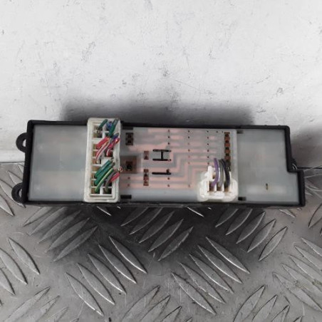 Interrupteur de leve vitre avant gauche NISSAN X-TRAIL 1