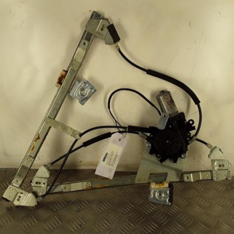 Leve vitre electrique avant gauche VOLKSWAGEN POLO 3