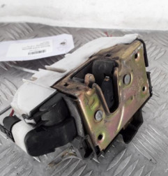 Serrure avant gauche VOLKSWAGEN POLO 3 Photo n°1