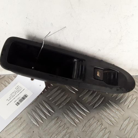 Interrupteur de leve vitre arriere droit CITROEN C4 2 Photo n°1