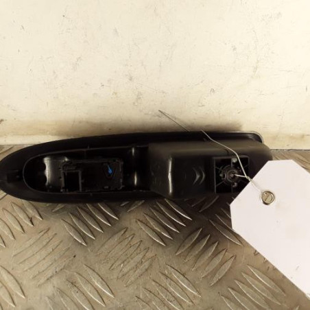 Interrupteur de leve vitre arriere droit CITROEN C4 2