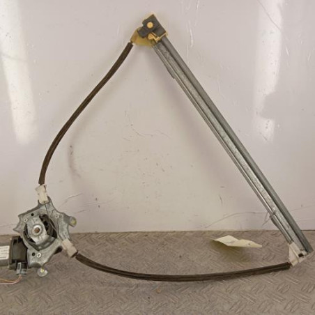 Leve vitre electrique avant gauche RENAULT CLIO 2 CAMPUS Photo n°1