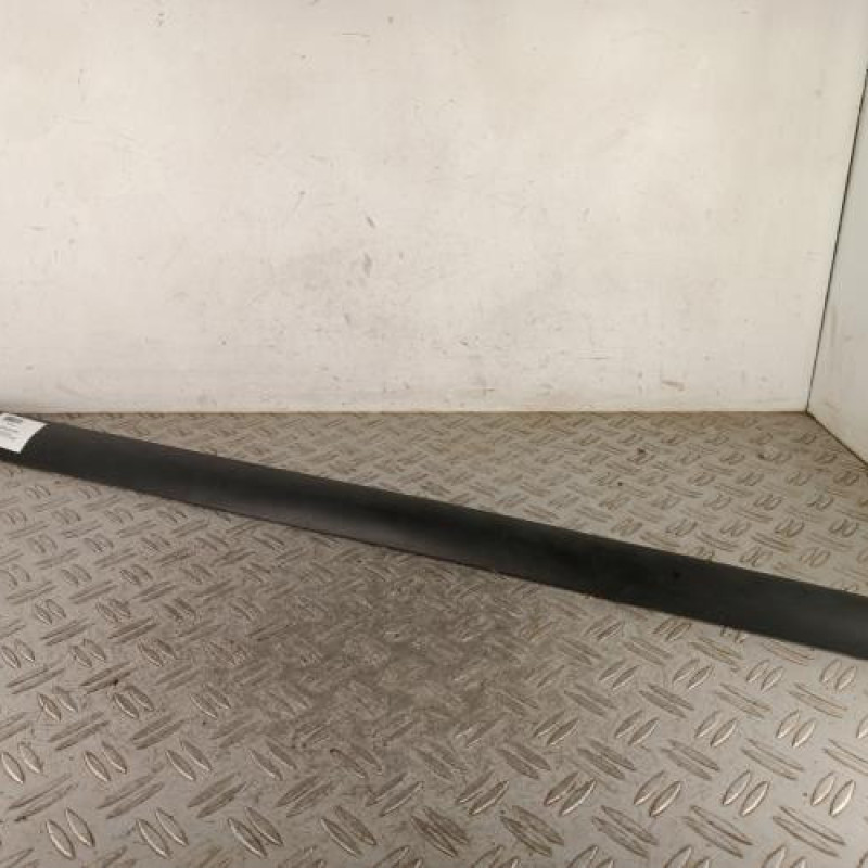 Baguette de porte avant droite PEUGEOT 307