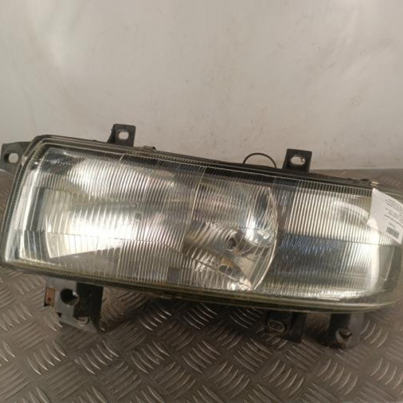 Optique avant principal gauche (feux)(phare) RENAULT MASTER 2