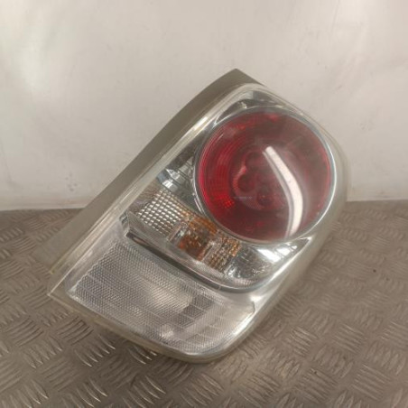 Feu arriere principal droit (feux) TOYOTA VERSO Photo n°1