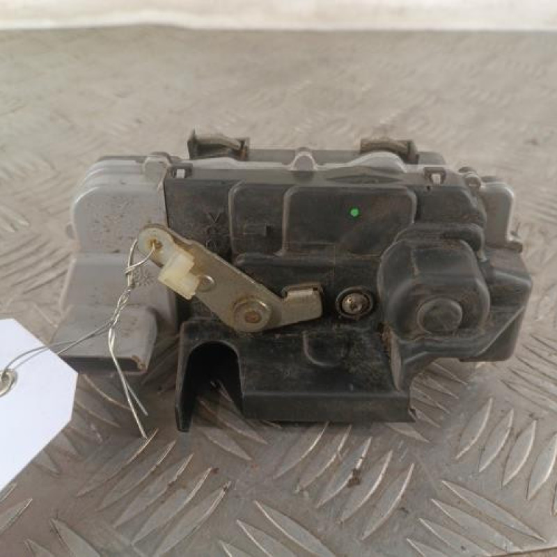 Serrure arriere droit CITROEN C5 1 Serrure arriere droit CITROEN C5 1
