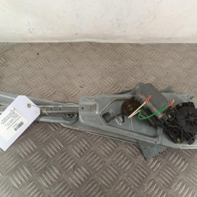 Leve vitre electrique avant droit RENAULT TWINGO 1