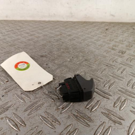 Interrupteur de leve vitre avant gauche RENAULT CLIO 2