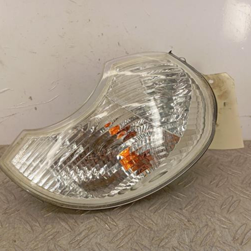 Optique avant secondaire gauche (feux)(clignotant) HYUNDAI TERRACAN