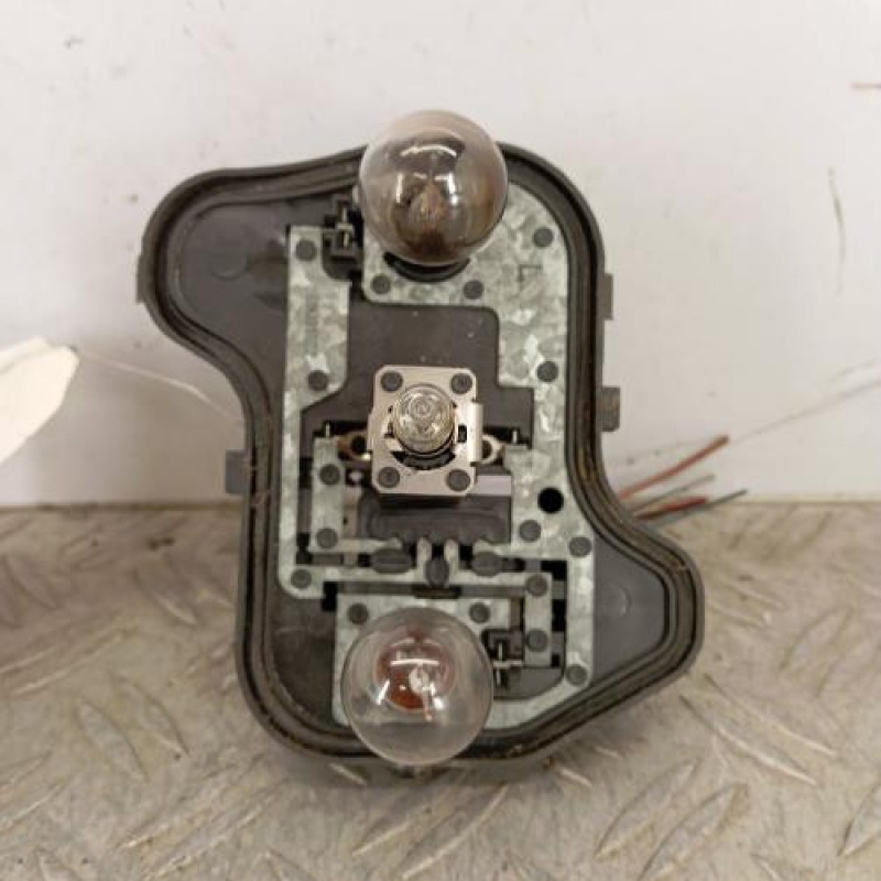 Platine feu arriere gauche VOLKSWAGEN GOLF 5