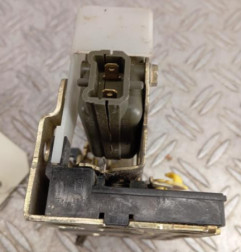 Serrure arriere gauche RENAULT CLIO 2 Photo n°4