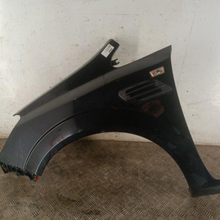Aile avant gauche OPEL ZAFIRA B Photo n°1