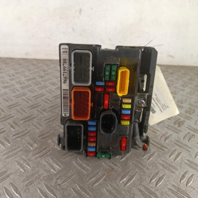 Boitier servitude moteur (BSM) PEUGEOT 207