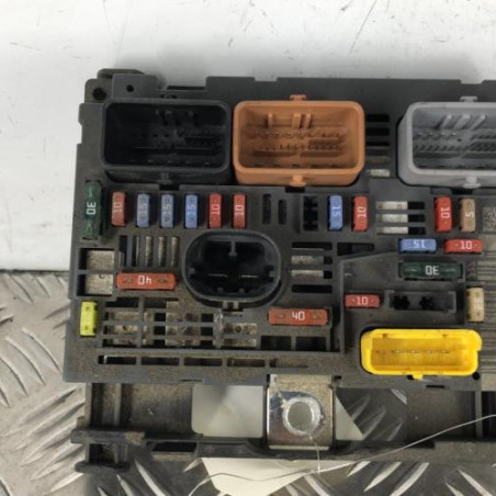 Boitier servitude moteur (BSM) PEUGEOT 308 1 SW Photo n°1