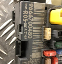 Boitier servitude moteur (BSM) PEUGEOT 308 1 SW