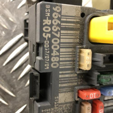 Boitier servitude moteur (BSM) PEUGEOT 308 1 SW