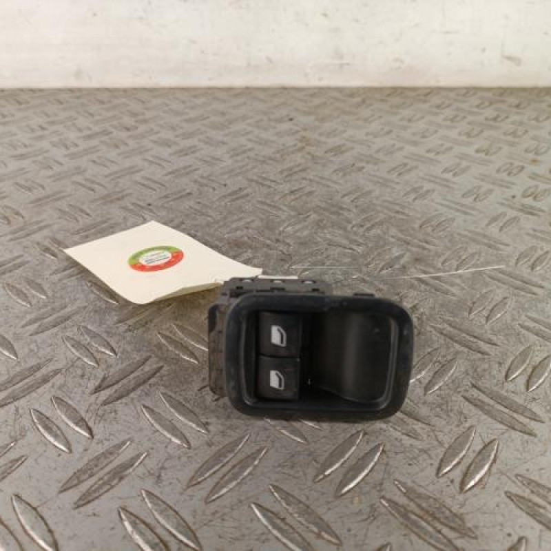 Interrupteur de leve vitre avant gauche CITROEN C3 3