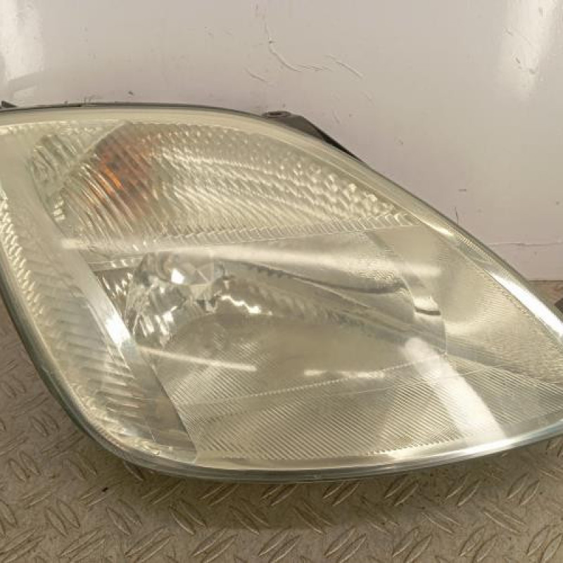 Optique avant principal droit (feux)(phare) FORD FIESTA 5