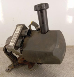 Pompe de direction PEUGEOT 407 Photo n°1