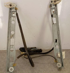 Leve vitre electrique avant droit RENAULT MEGANE 2 Photo n°1