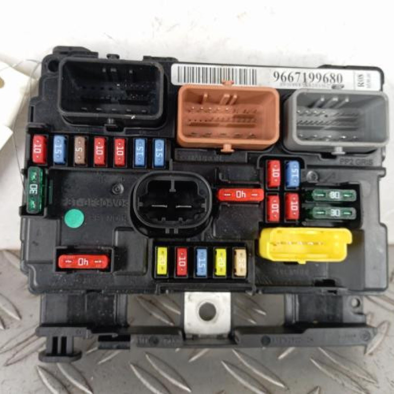 Boitier servitude moteur (BSM) CITROEN C3 2 Boitier servitude moteur (BSM) CITROEN C3 2