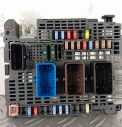 Boitier servitude moteur (BSM) CITROEN C4 2 Photo n°1