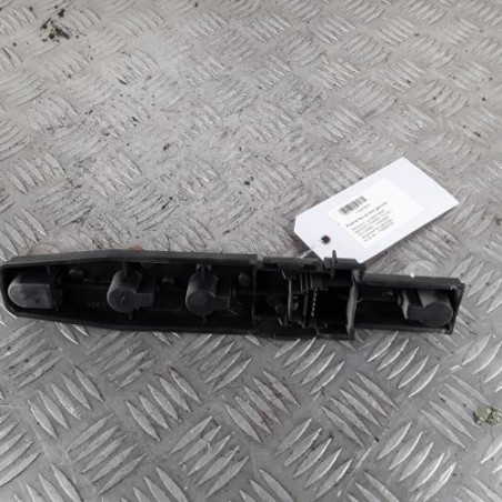 Platine feu arriere gauche RENAULT MASTER 2