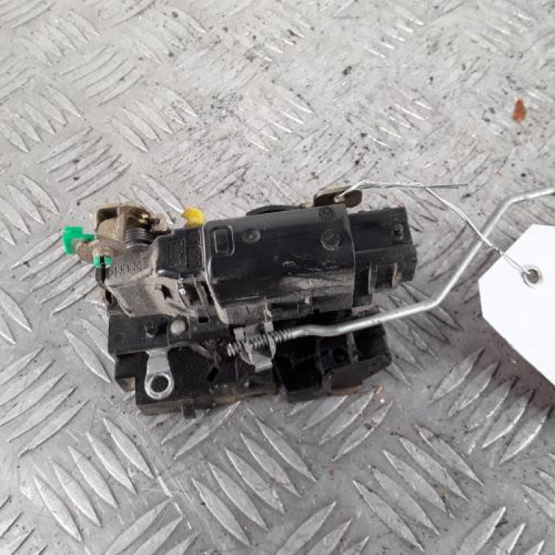 Serrure avant droit RENAULT MASTER 2