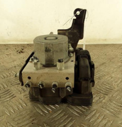 Bloc ABS (freins anti-blocage) NISSAN MICRA 5 Photo n°3