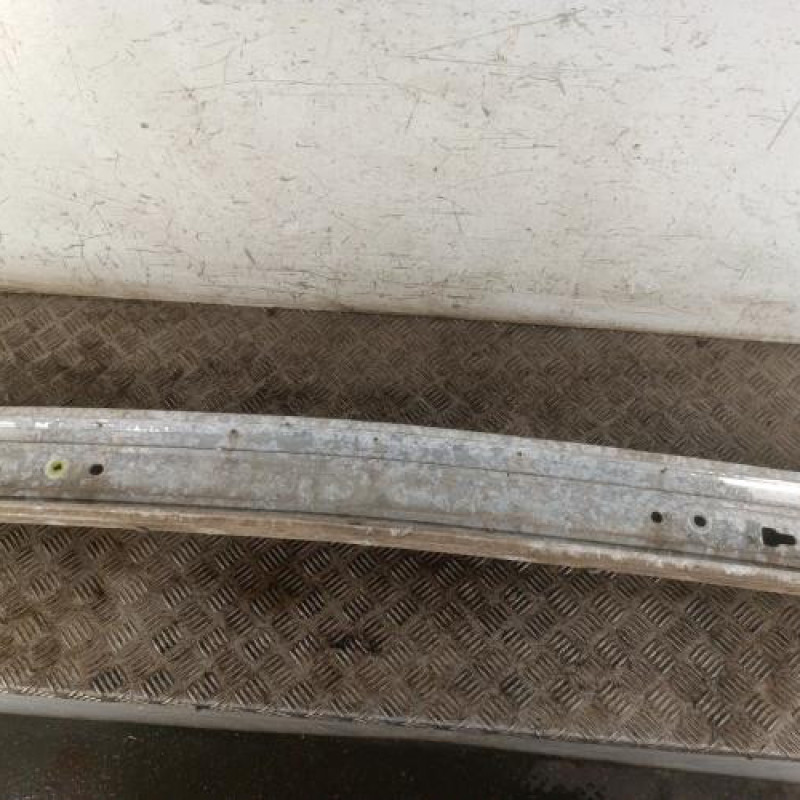 Renfort pare choc avant (traverse) VOLVO 850