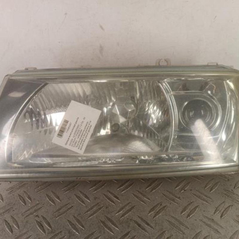 Optique avant principal gauche (feux)(phare) SKODA OCTAVIA 1
