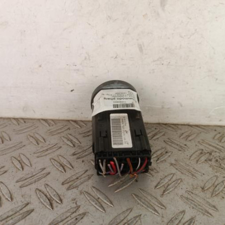 Commodo phare SKODA OCTAVIA 1