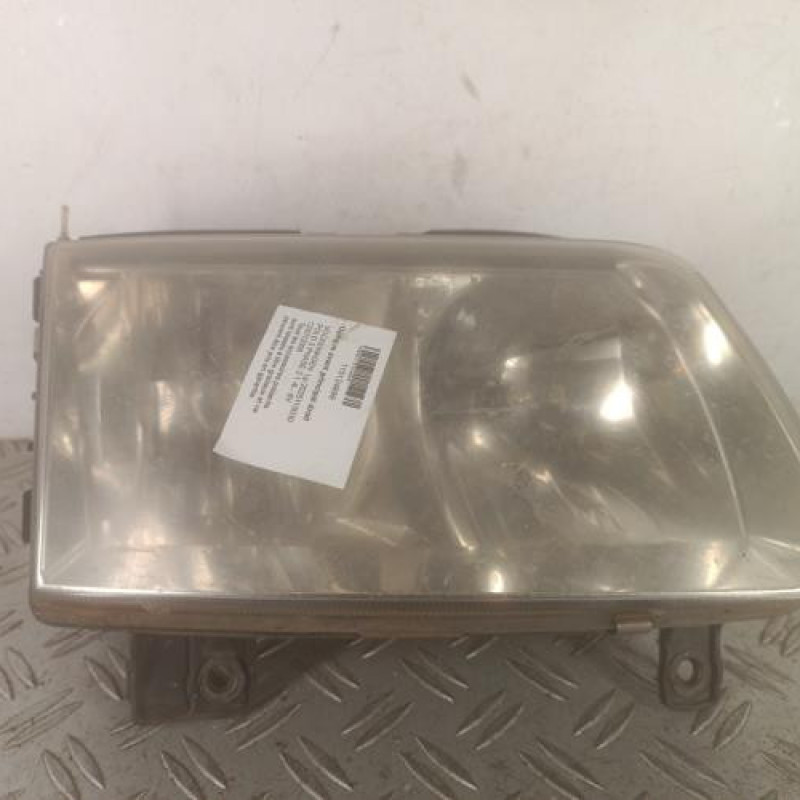 Optique avant principal droit (feux)(phare) VOLKSWAGEN POLO 3