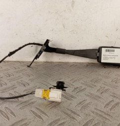 Attache ceinture avant gauche CITROEN C4 CACTUS Photo n°1