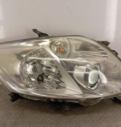 Optique avant principal droit (feux)(phare) TOYOTA AURIS 1 Photo n°1