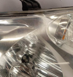 Optique avant principal droit (feux)(phare) TOYOTA AURIS 1