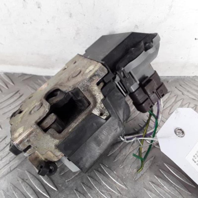 Serrure avant gauche CITROEN XSARA PICASSO Serrure avant gauche CITROEN XSARA PICASSO