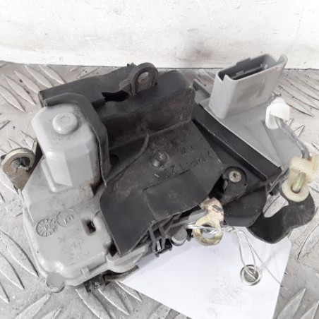 Serrure avant gauche PEUGEOT 307