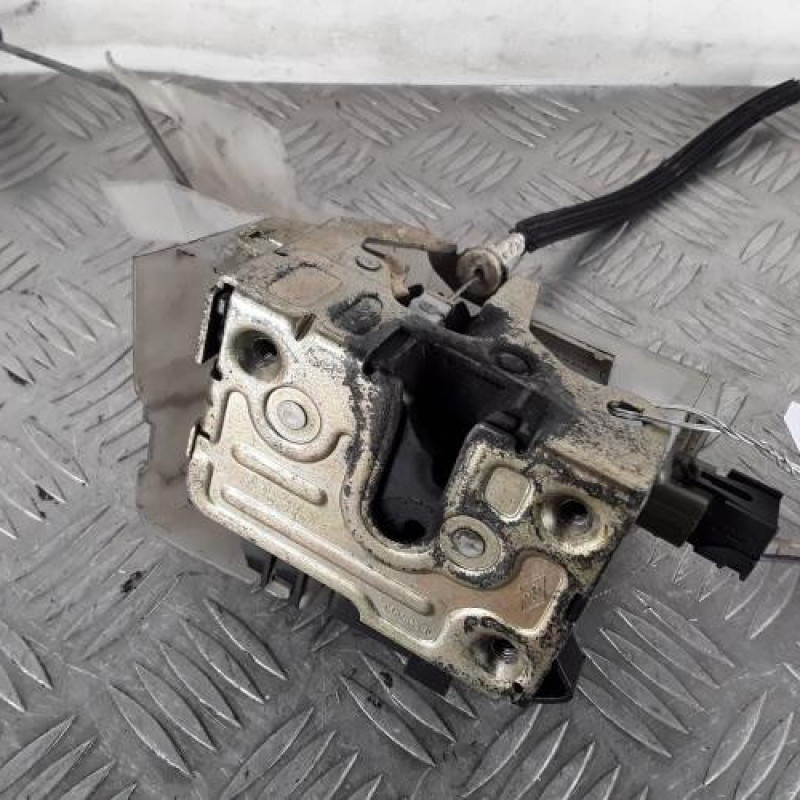 Serrure avant gauche RENAULT CLIO 2